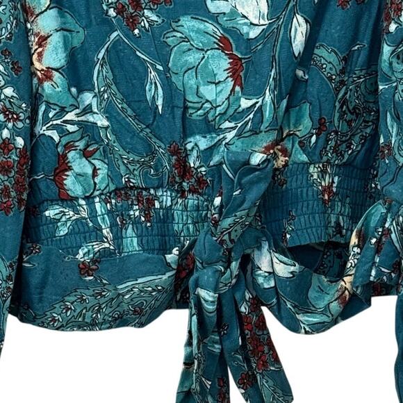 Band of The Free Sybille Teal Floral Crossover Crop Top NWT - Picture 8 of 13